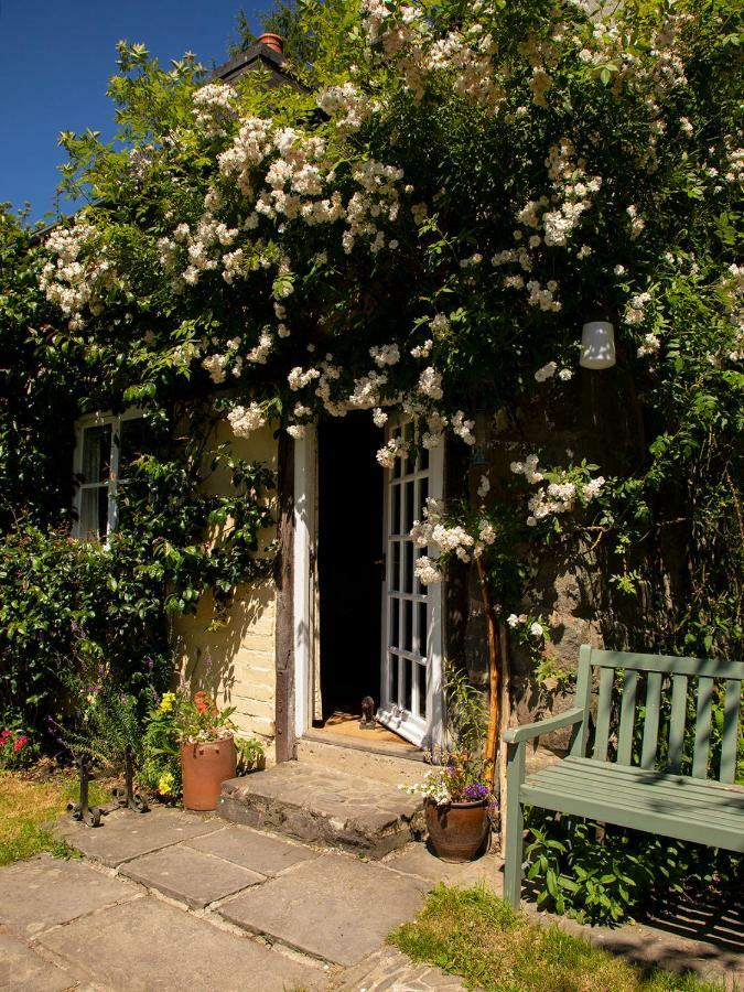 Dolgenau Cottages Trefeglwys Esterno foto